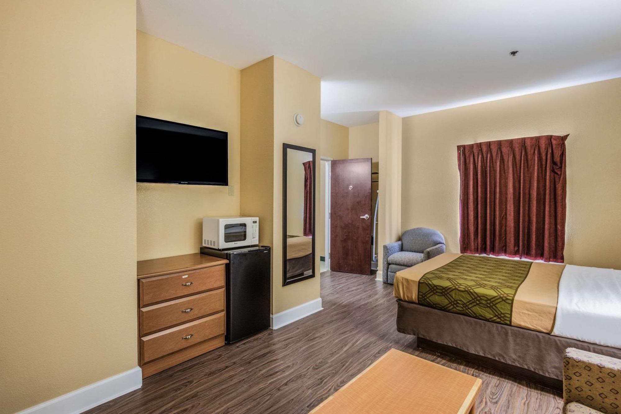 Econo Lodge Valdosta Oda fotoğraf